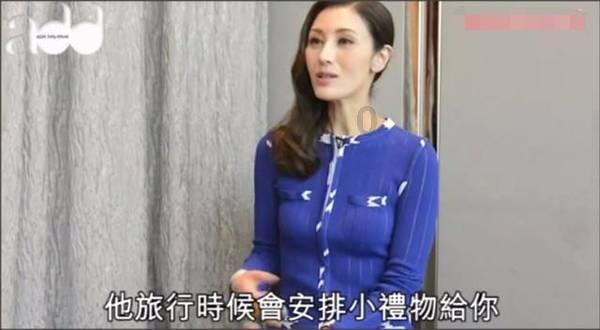 贵州西江千户苗寨:雪景醉游人